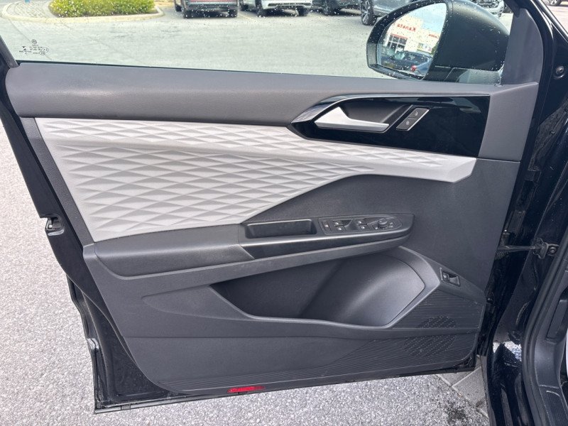 Volkswagen Taos Trendline 4MOTION  - Heated Seats 2022-7