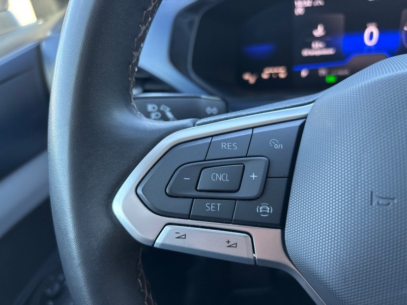 Volkswagen Taos Comfortline 4MOTION  - Sunroof 2022-14