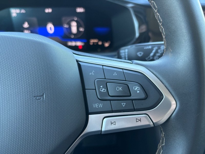 Volkswagen Taos Comfortline 4MOTION  - Sunroof 2022-15