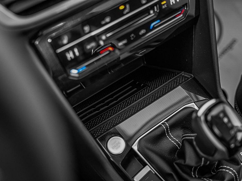 2025 Volkswagen Taos Highline  - Leather Seats-17