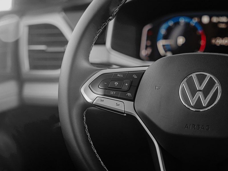 2025 Volkswagen Taos Highline  - Leather Seats-10