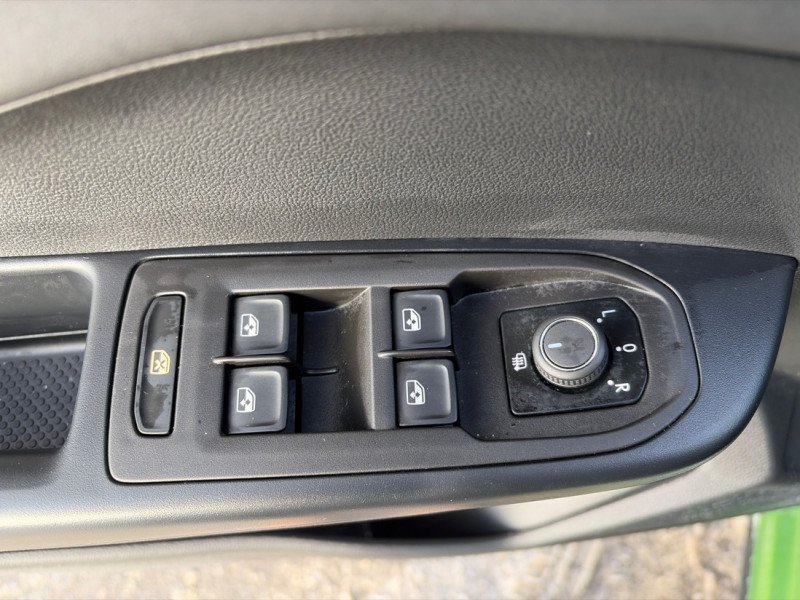 Volkswagen Taos Comfortline Black Edition 2025-7