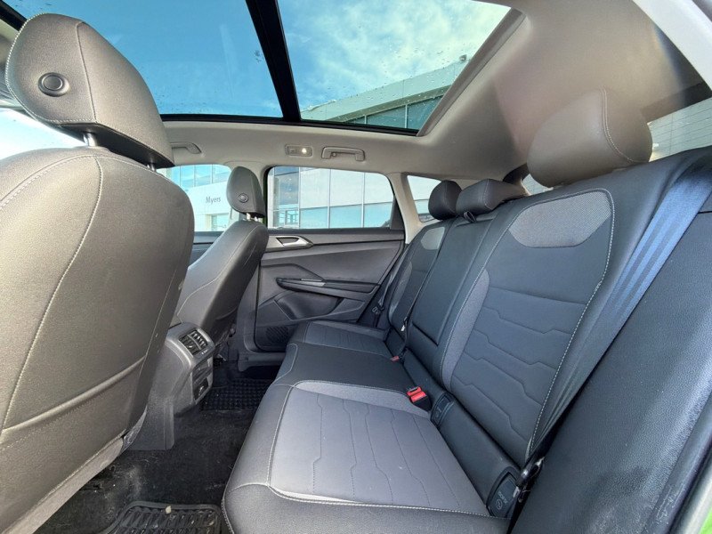 Volkswagen Taos Comfortline Black Edition 2025-17