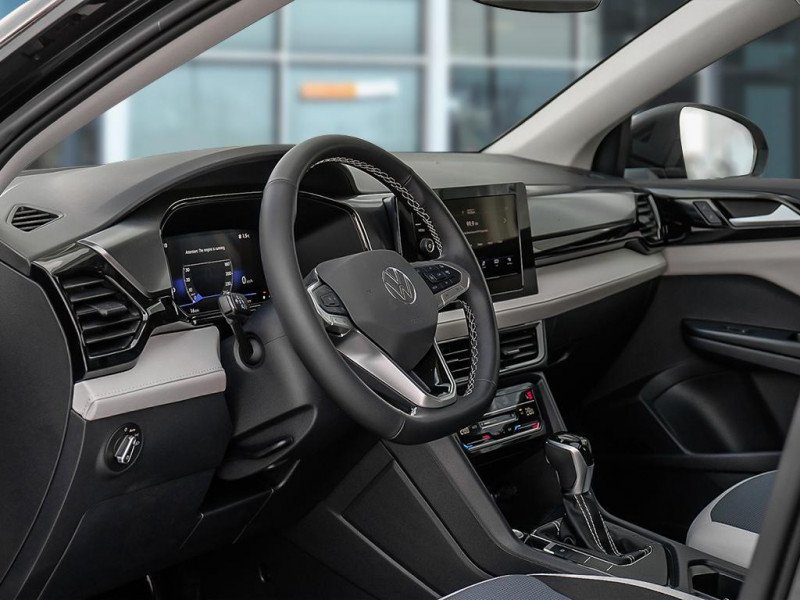 Volkswagen Taos Trendline 4MOTION  - Heated Seats 2026-9