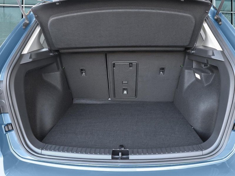 2026 Volkswagen Taos Comfortline Black Edition-5