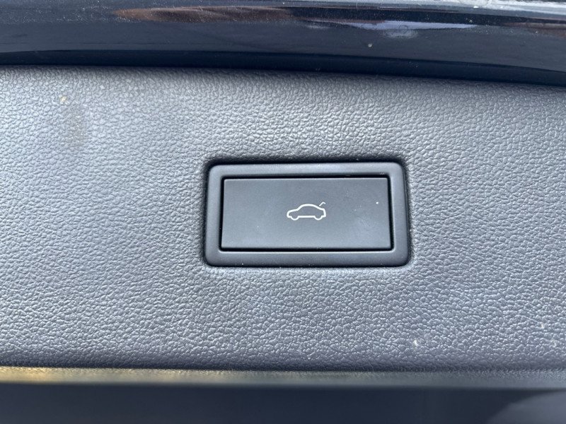 2021 Volkswagen Tiguan Comfortline 4MOTION  - Sunroof-6