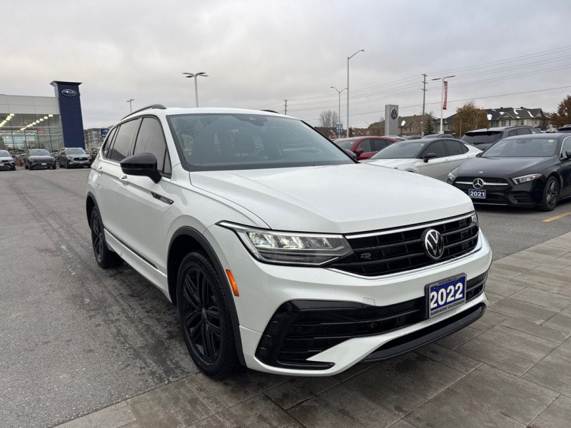 2022 Volkswagen Tiguan Comfortline R-Line Black Edition-3
