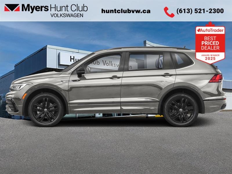 2023 Volkswagen Tiguan Comfortline R-Line Black Edition-0