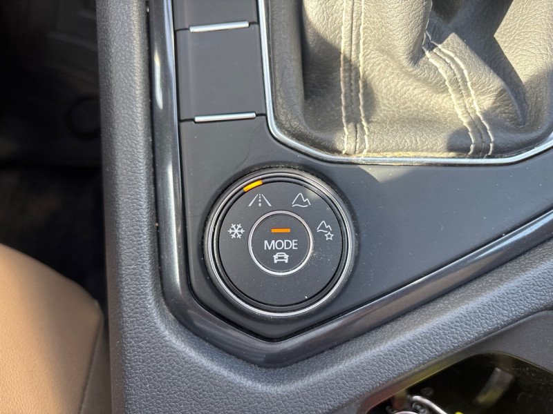 2023 Volkswagen Tiguan Comfortline R-Line Black Edition-16