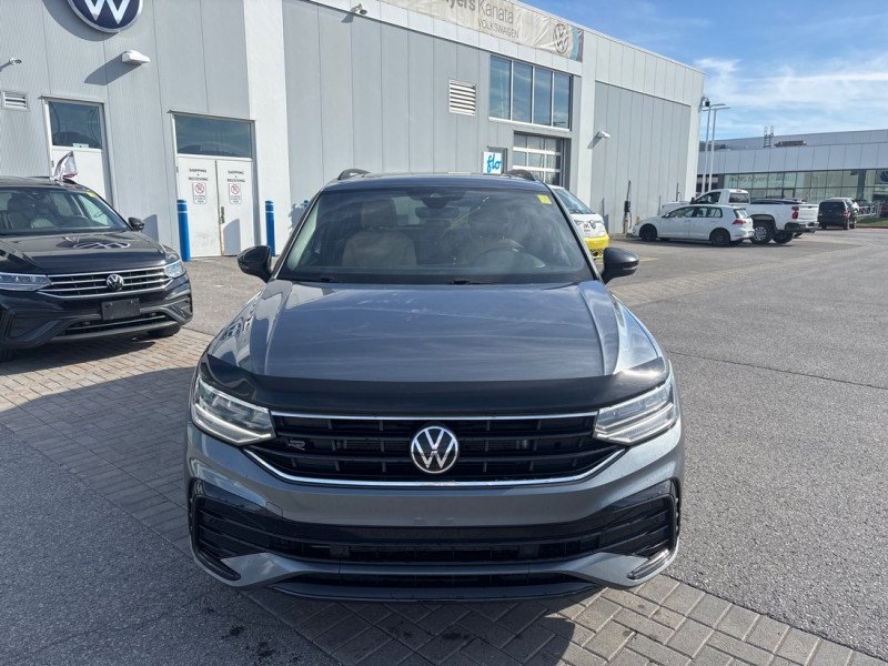 2023 Volkswagen Tiguan Comfortline R-Line Black Edition-5