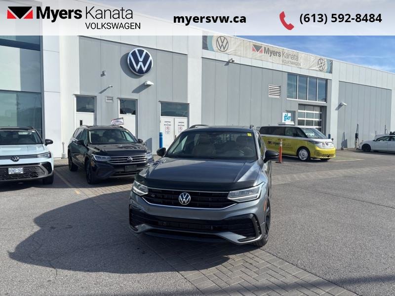2023 Volkswagen Tiguan Comfortline R-Line Black Edition-0