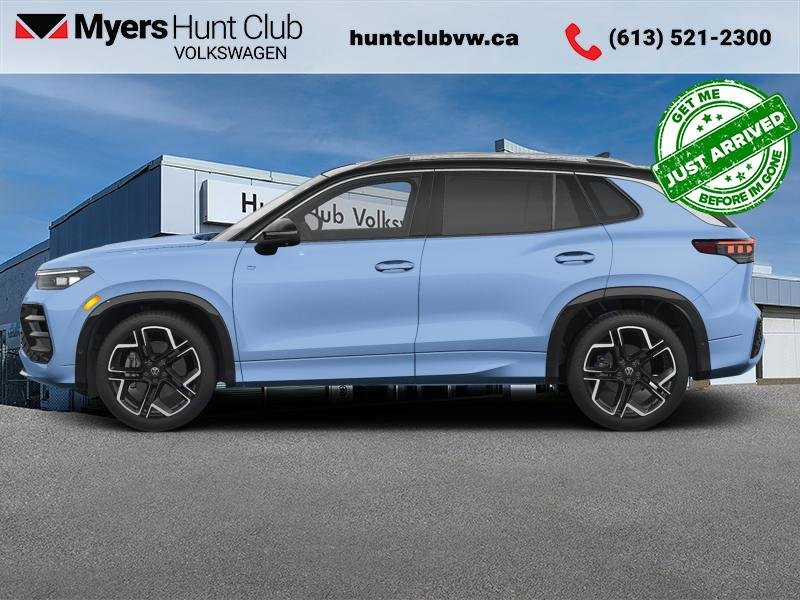 2025 Volkswagen Tiguan Comfortline R-Line Black Edition-0