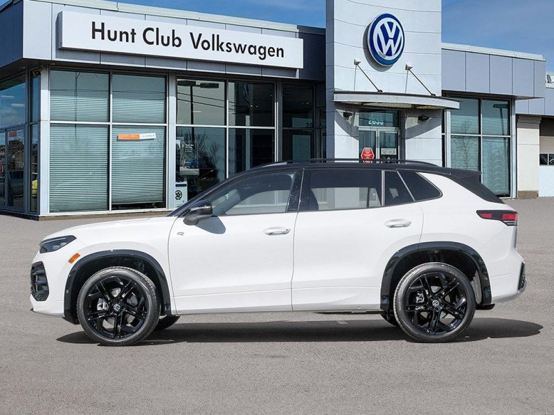 2026 Volkswagen Tiguan Comfortline R-Line Black Edition-2