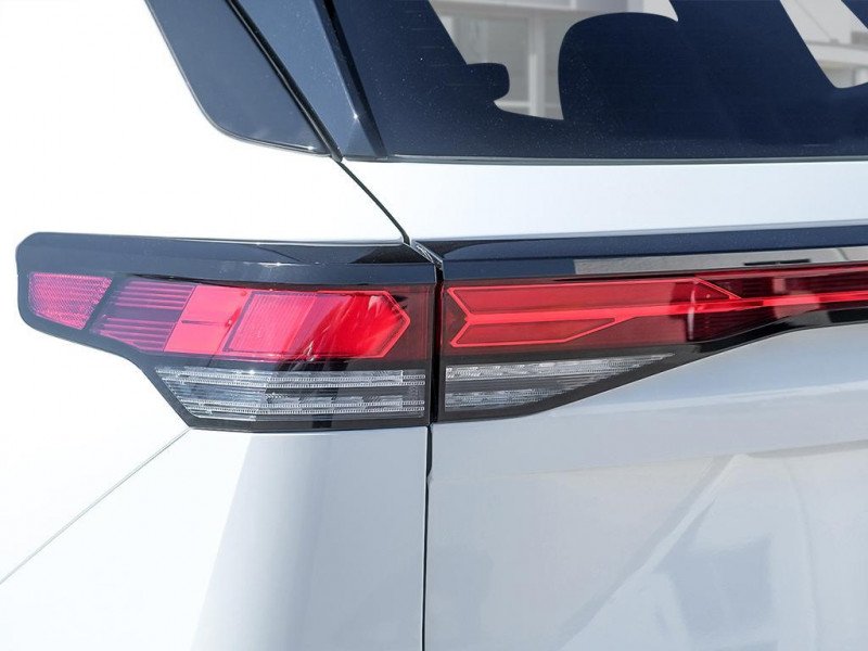 2026 Volkswagen Tiguan Comfortline R-Line Black Edition-9