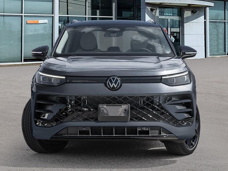 2026 Volkswagen Tiguan Comfortline R-Line Black Edition-1