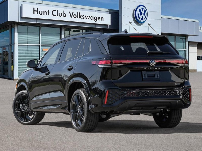 2026 Volkswagen Tiguan Comfortline R-Line Black Edition-3