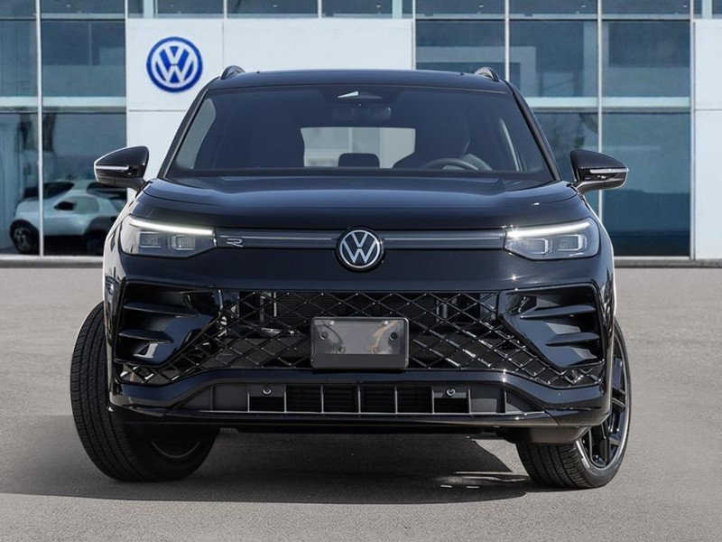 2026 Volkswagen Tiguan Comfortline R-Line Black Edition-1
