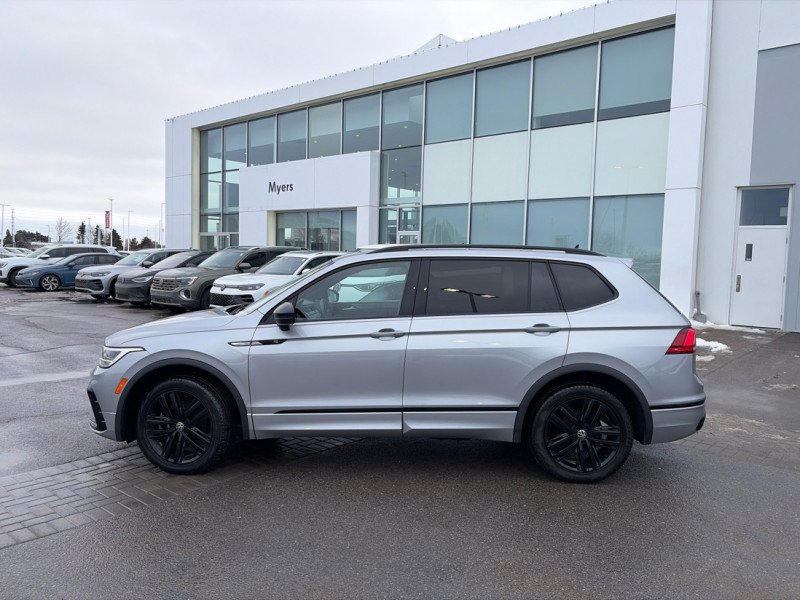 Volkswagen Tiguan Comfortline R-Line Black Edition 2022-5