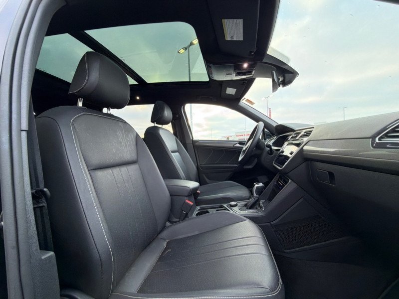 Volkswagen Tiguan Comfortline R-Line Black Edition 2023-32