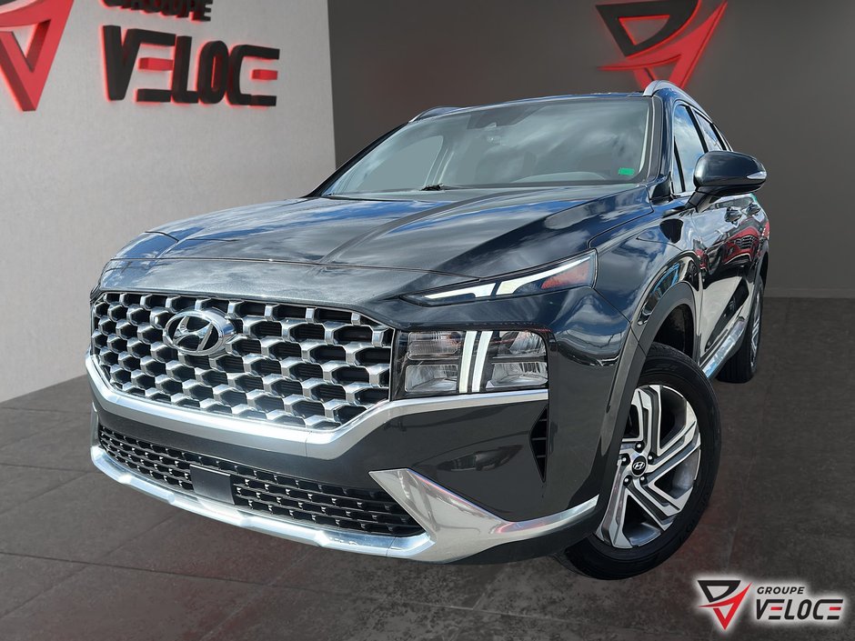 2023 Hyundai Santa Fe Preferred AWD w-Trend Package in Riviere-du-Loup, Quebec