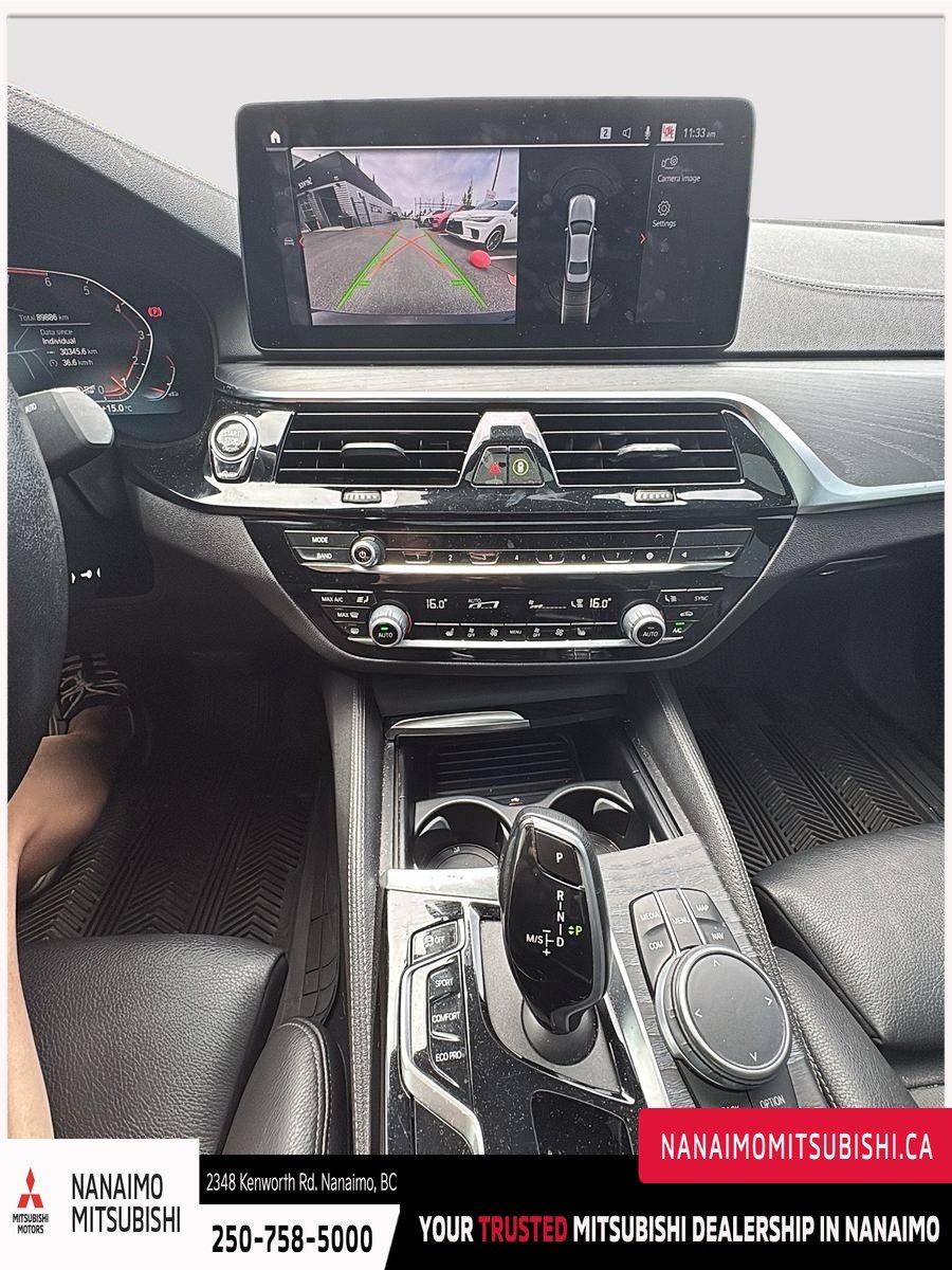 2021 BMW 5 Series 530i xDrive-16