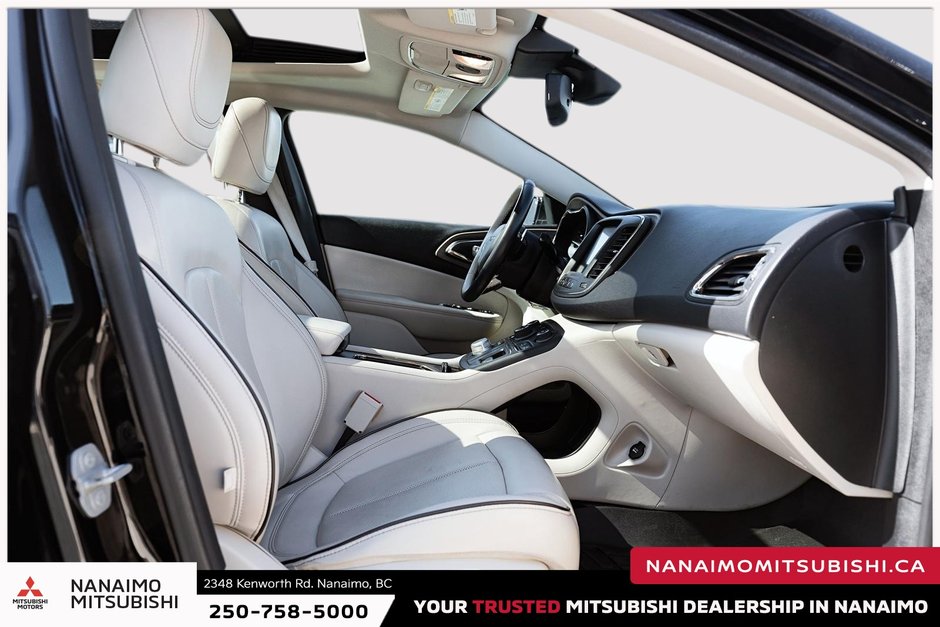2015 Chrysler 200 C-18