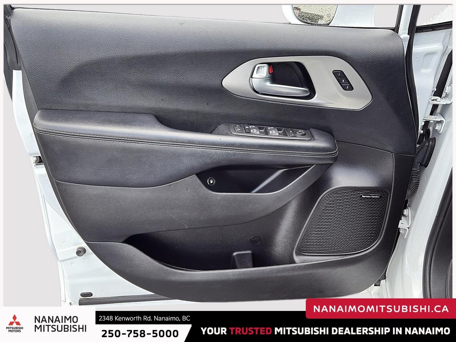 2022 Chrysler Pacifica Hybrid Limited-10