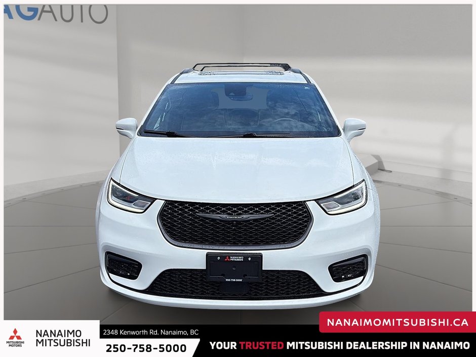 2022 Chrysler Pacifica Hybrid Limited-2