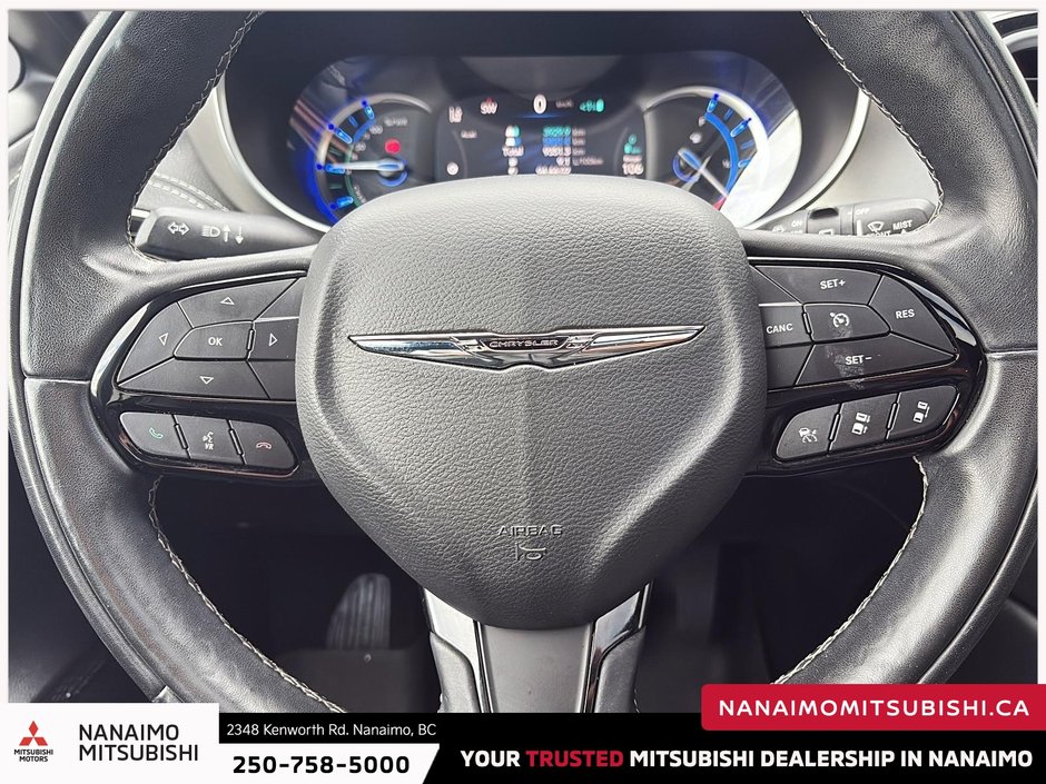 2022 Chrysler Pacifica Hybrid Limited-13