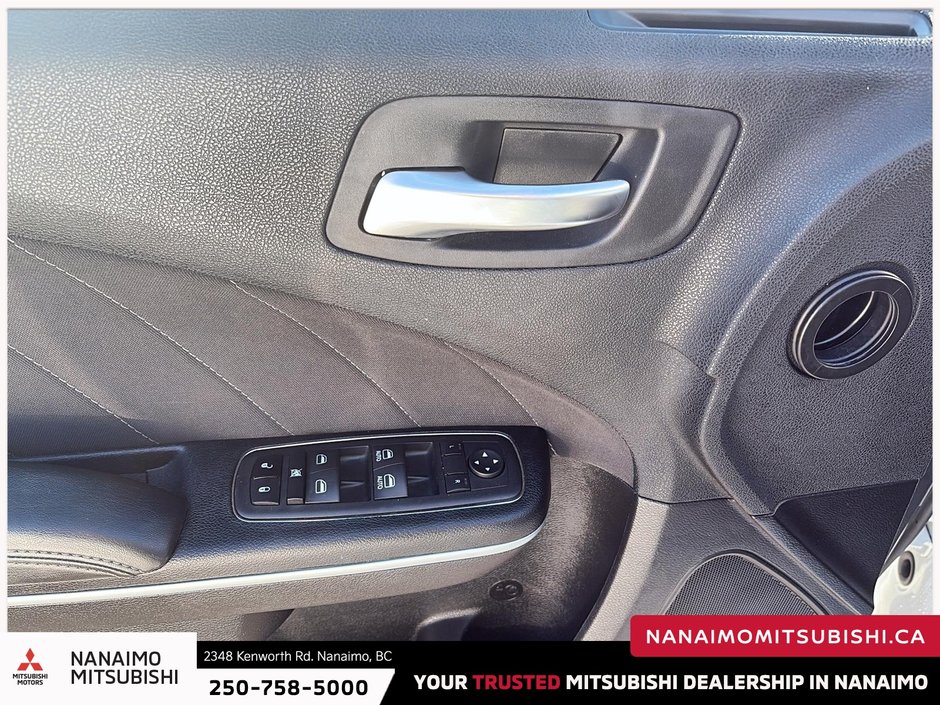 2023 Dodge Charger SXT-11