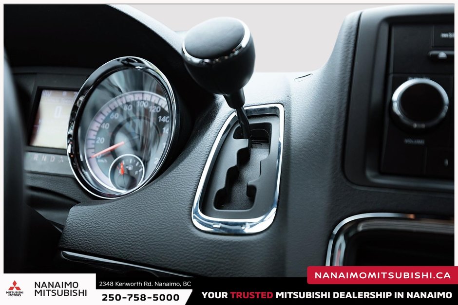 2019 Dodge Grand Caravan SXT Premium Plus-17