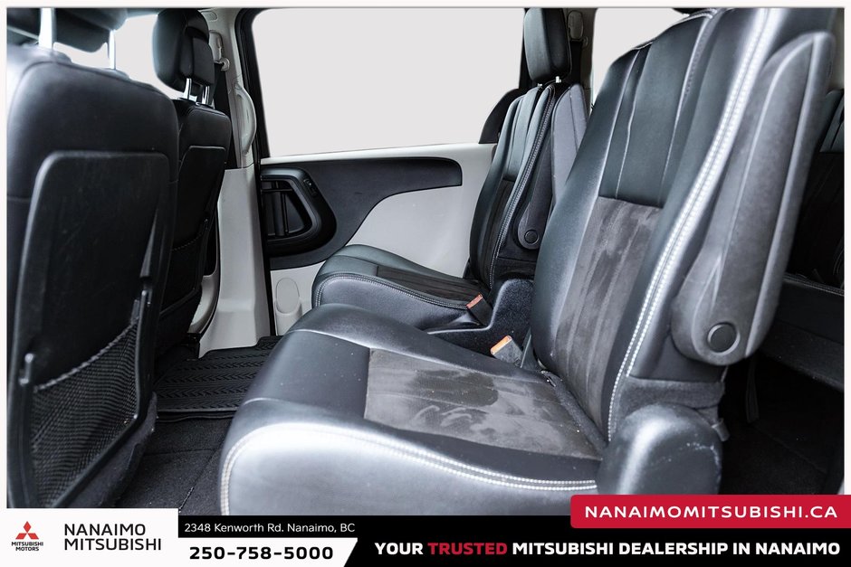 2019 Dodge Grand Caravan SXT Premium Plus-12