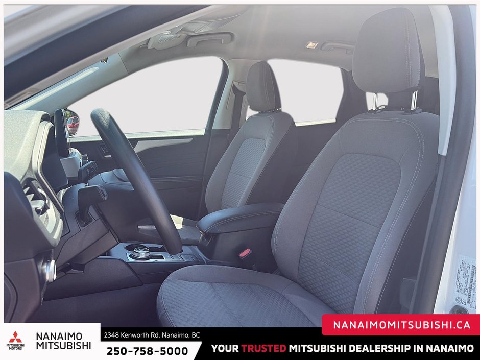 2022 Ford Escape SE-8