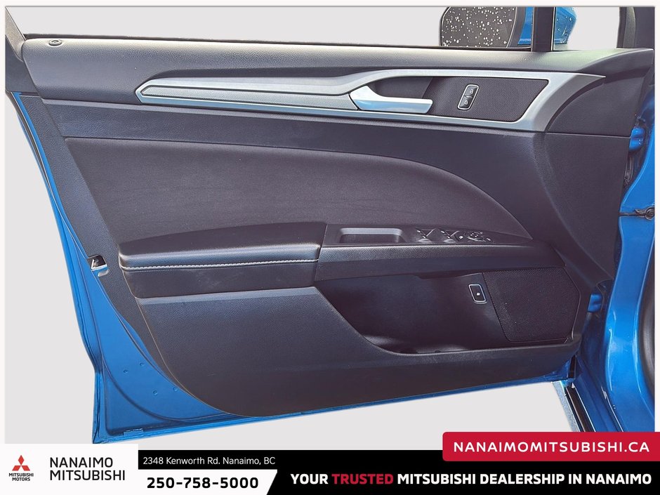 2020 Ford Fusion Hybrid SE-10