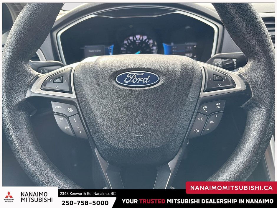 2020 Ford Fusion Hybrid SE-13