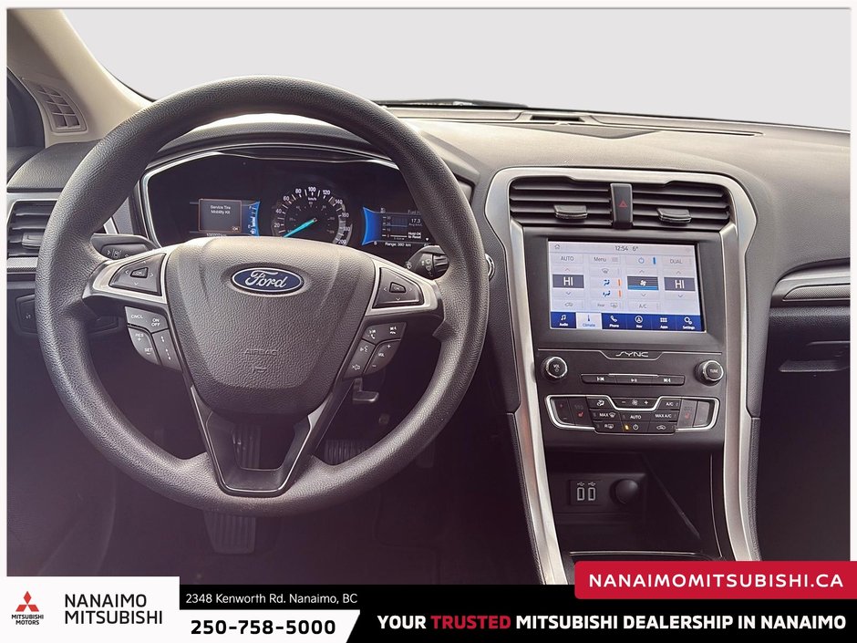 2020 Ford Fusion Hybrid SE-12