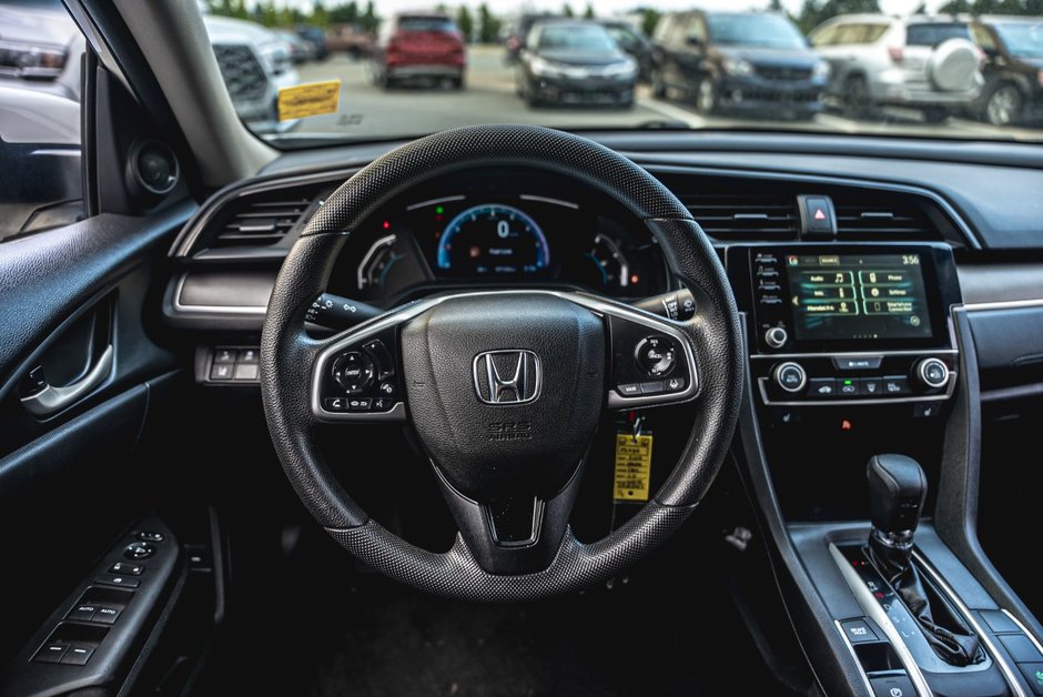 2019 Honda Civic Sedan LX-8