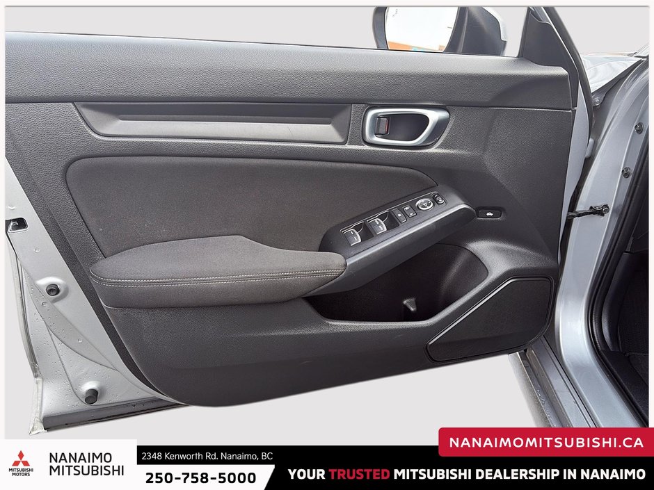 2022 Honda Civic Sedan LX-9