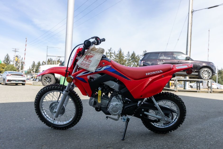 2023 Honda CRF110FP-3