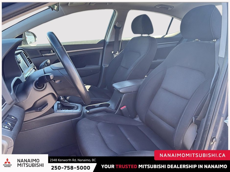 2017 Hyundai Elantra GLS-8