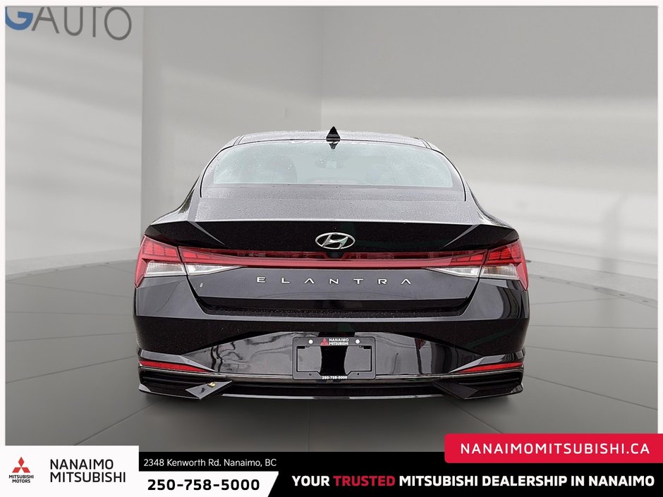 2023 Hyundai Elantra Luxury-3