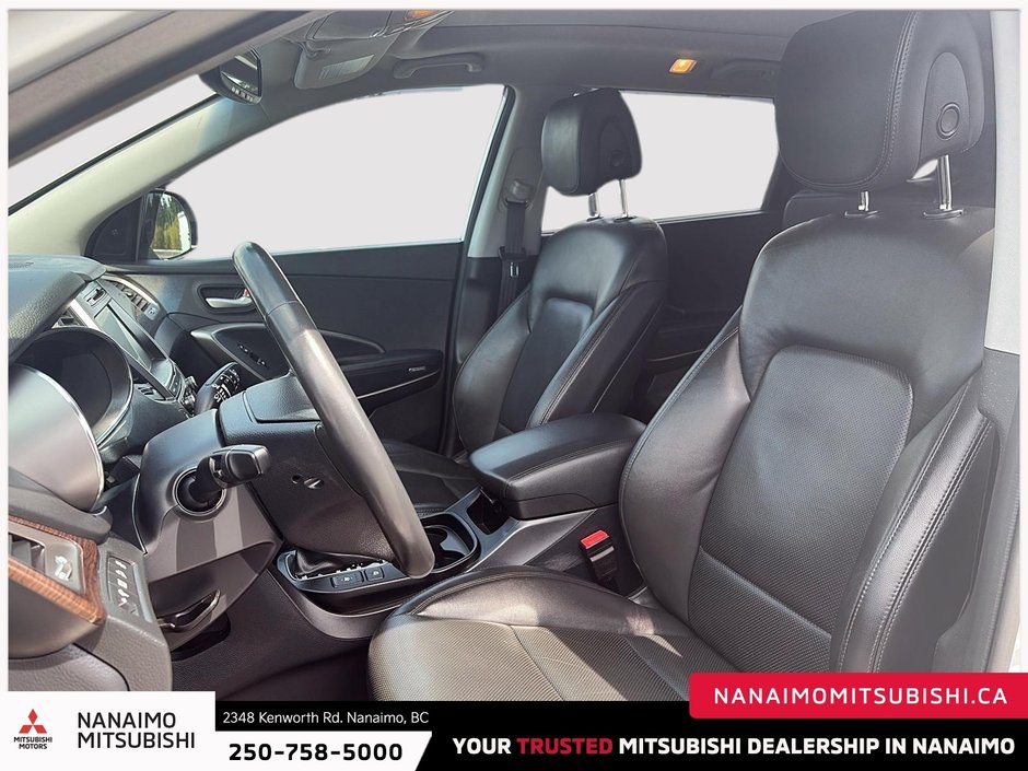 2017 Hyundai Santa Fe XL Limited-8