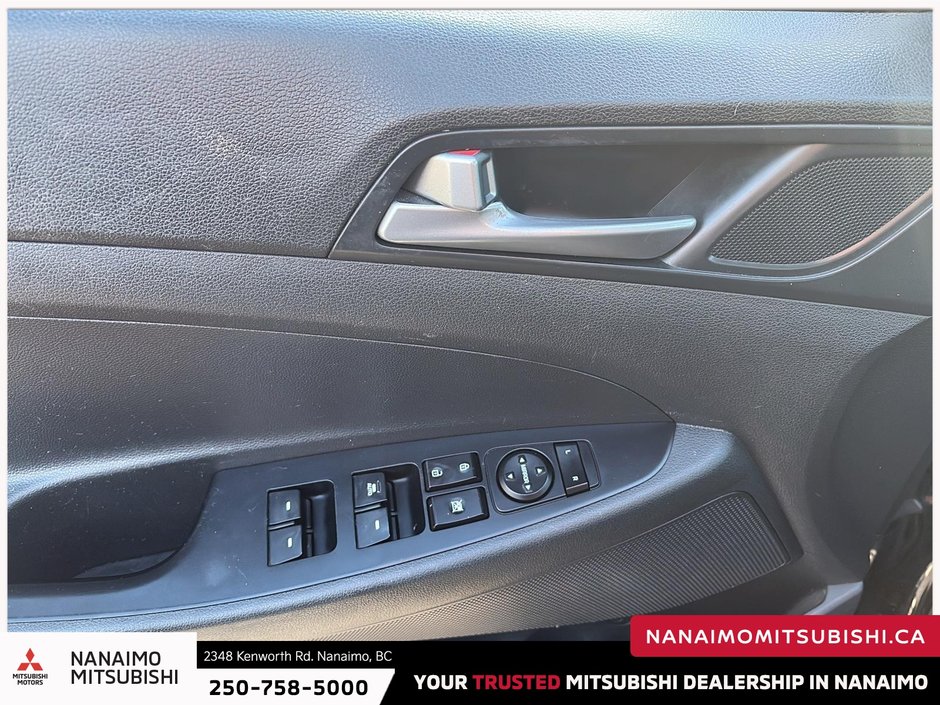 2017 Hyundai Tucson SE-12