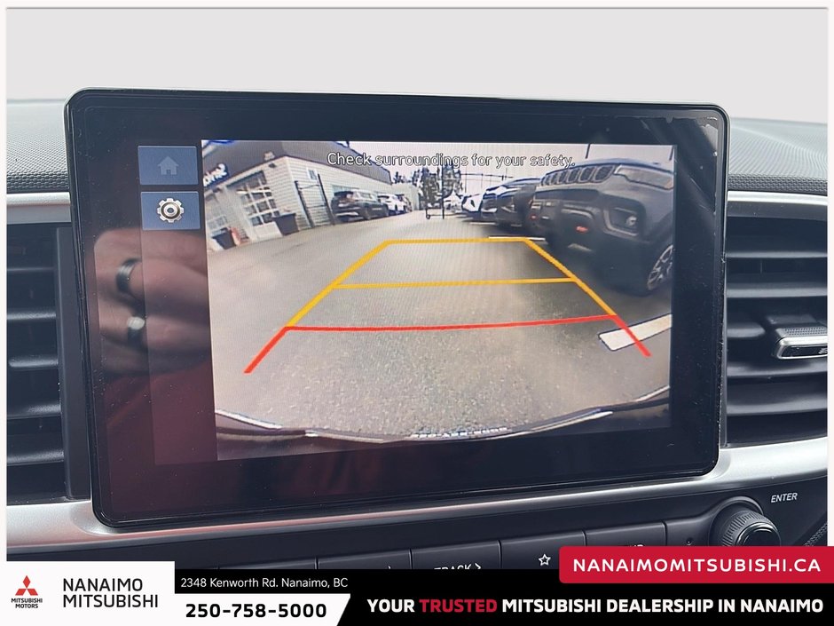 2024 Hyundai Venue Preferred-18