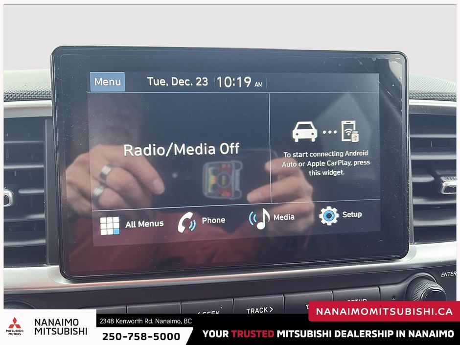 2024 Hyundai Venue Preferred-17