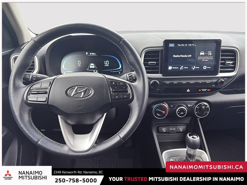 2024 Hyundai Venue Preferred-12