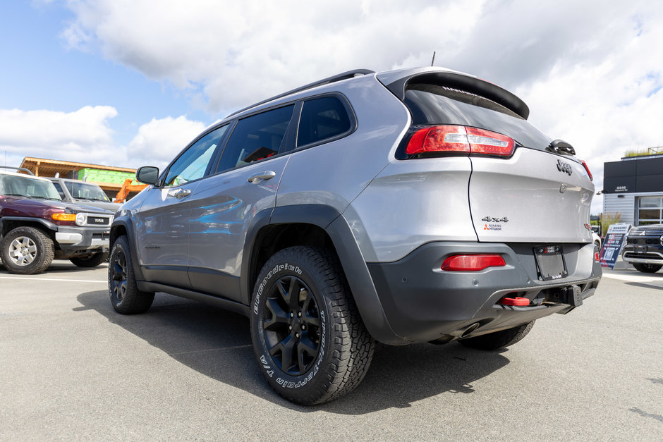 2017 Jeep Cherokee Trailhawk Leather Plus-3