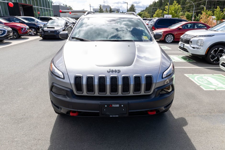 2017 Jeep Cherokee Trailhawk Leather Plus-8