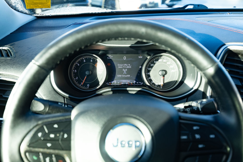 2019 Jeep Cherokee Trailhawk Elite-12