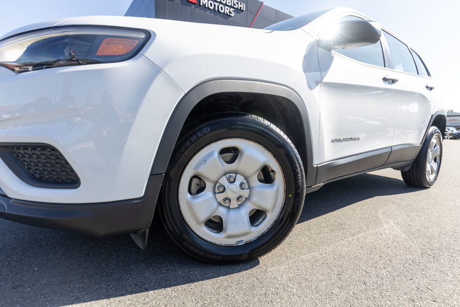 2021 Jeep Cherokee Sport-1